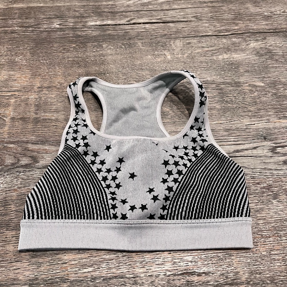 Fabletics Gray Star Pattern Crop Top